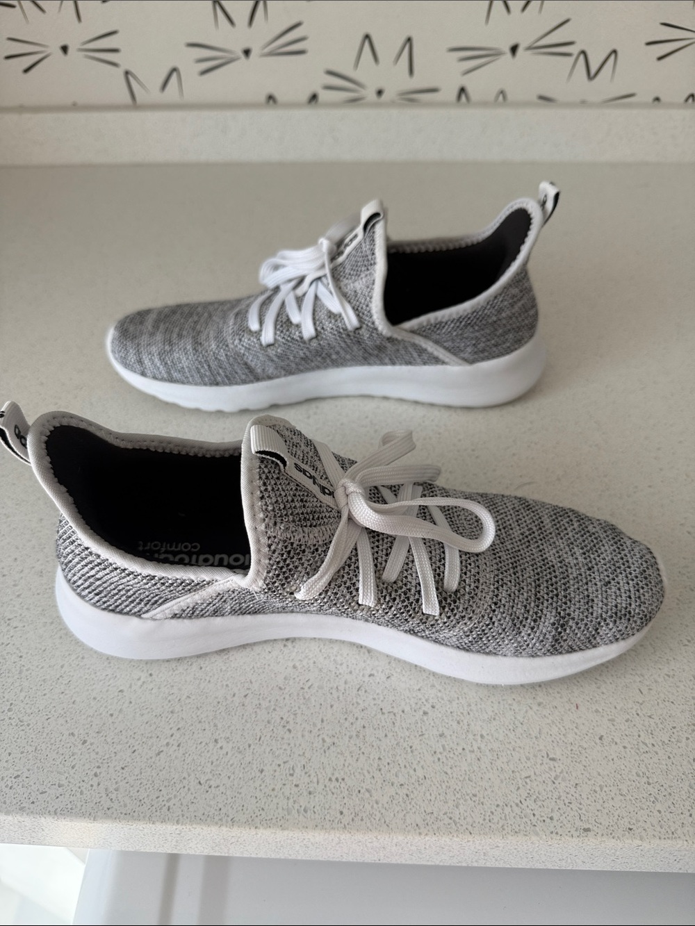 Adidas Cloudfoam size 8 - Picture 4 of 8